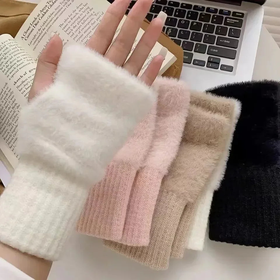 Women’s Plush Fingerless Gloves